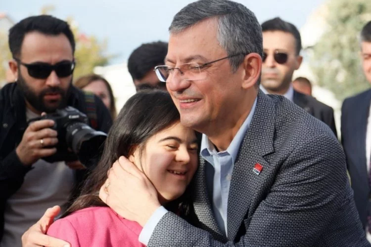 CHP Genel Başkanı Özgür Özel, yerel seçim için ilk adayını duyurdu