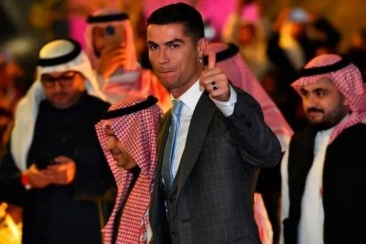 Cristiano Ronaldo, Ramazan paylaşımıyla Müslüman takipçilerini mest etti