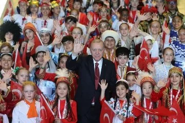 Cumhurbaşkanı Erdoğan çocuklar ile bir araya geldi