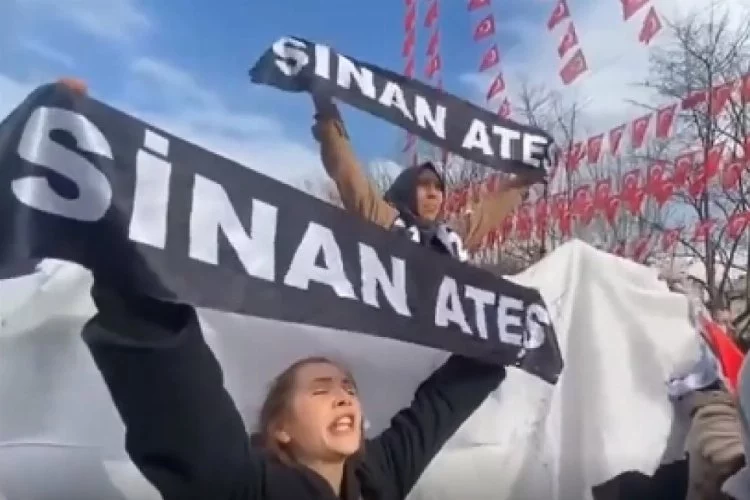 Erdoğan'ın Bursa mitinginde ‘Sinan Ateş' protestosu!