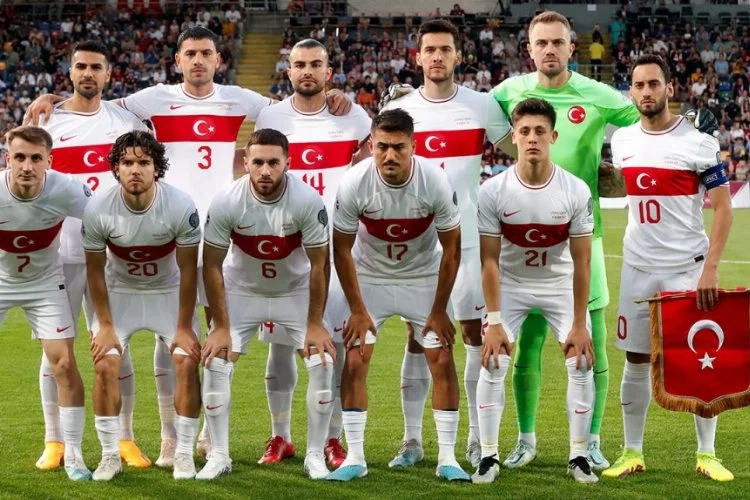 Galler - Türkiye maçının ilk 11'leri
