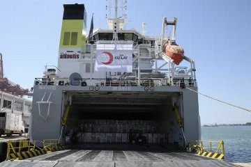 Gazze'ye yardım malzemesi taşıyan 9. gemi yola çıktı