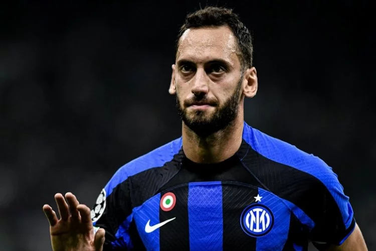 Inter, Milan'ı Hakan Çalhanoğlu'nun da gol attığı maçta farklı geçti