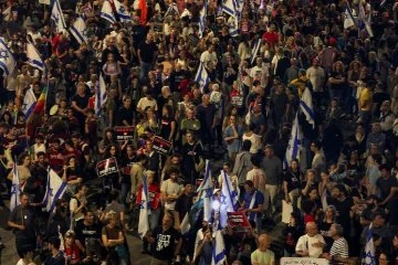 İsrail'de  halk ayaklandı