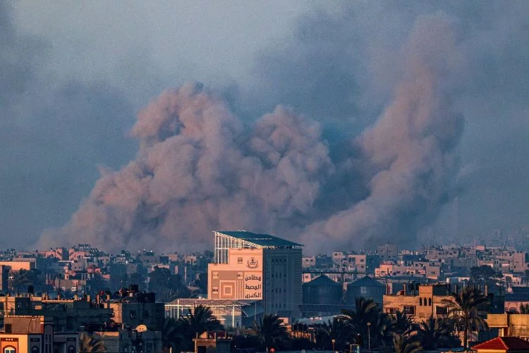 İsrail'den Refah'a hava saldırısı!