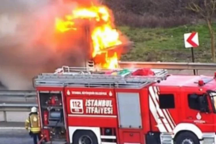 Korku dolu anlar! Servis otobüsü alev alev yandı