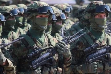 Kosova hükümeti Sırbistan'dan tüm askeri birliklerini çekmesini talep etti