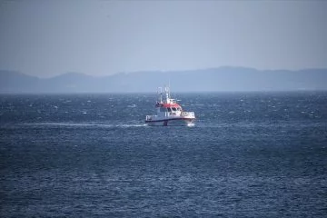 Marmara Denizi'nde batan gemide arama çalışmaları 12. gününde