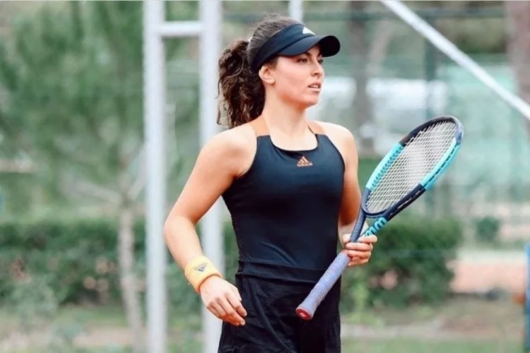 Milli tenisçi Ayla Aksu, İtalya'da finale çıktı