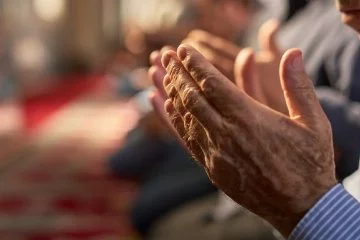 Mevlid Kandili yurt genelinde dualarla idrak edildi