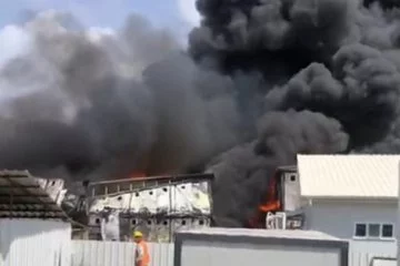 Muğla'da otel inşaatında işçilerin koğuşunda yangın!