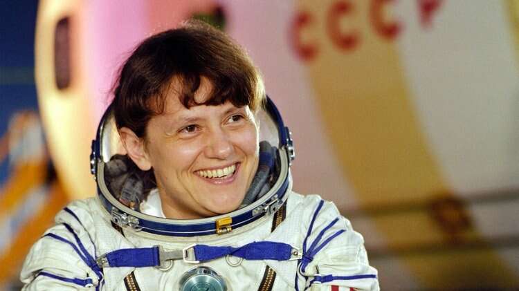 Uzayda yürüyen ilk kadın