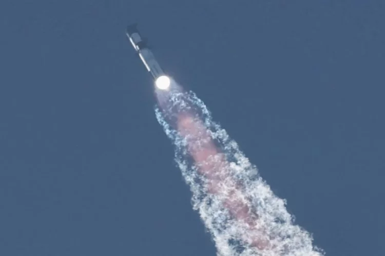 SpaceX’in Starship roketi kalkıştan kısa süre sonra patladı
