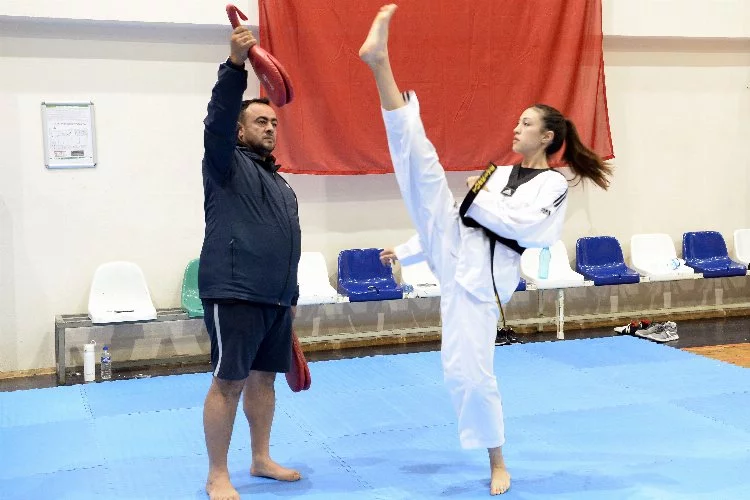 Taekwondo Akademi Hız Kesmiyor
