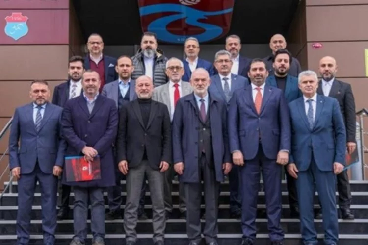 Trabzonspor'da yeni yönetim mazbatasını aldı