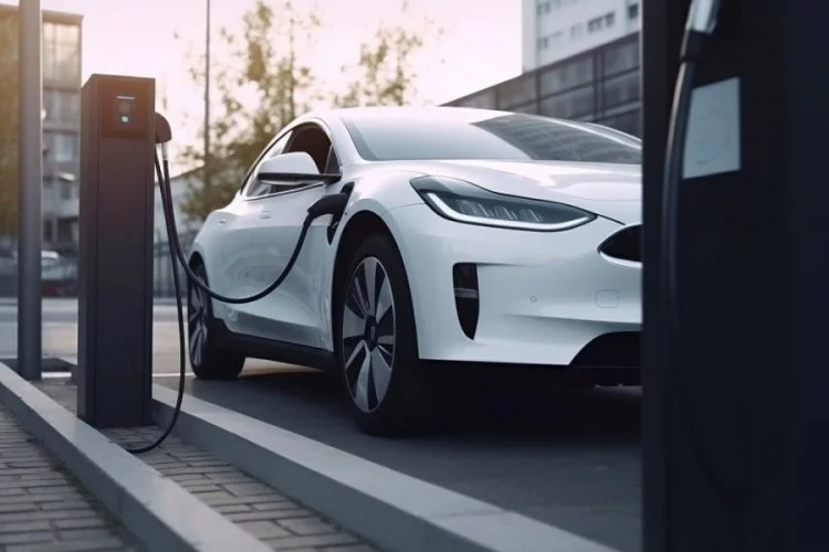 Dünyada bu yıl elektrikli araç satışları 17 milyonu geçecek