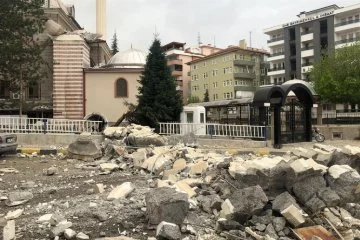 Türkiye'de sağanak ve fırtına etkisi: İki ilde camii minareleri yıkıldı
