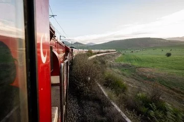 Türkiye'nin yeni turistik treni Mezopotamya Ekspresi'nin ilk seferi yapıldı